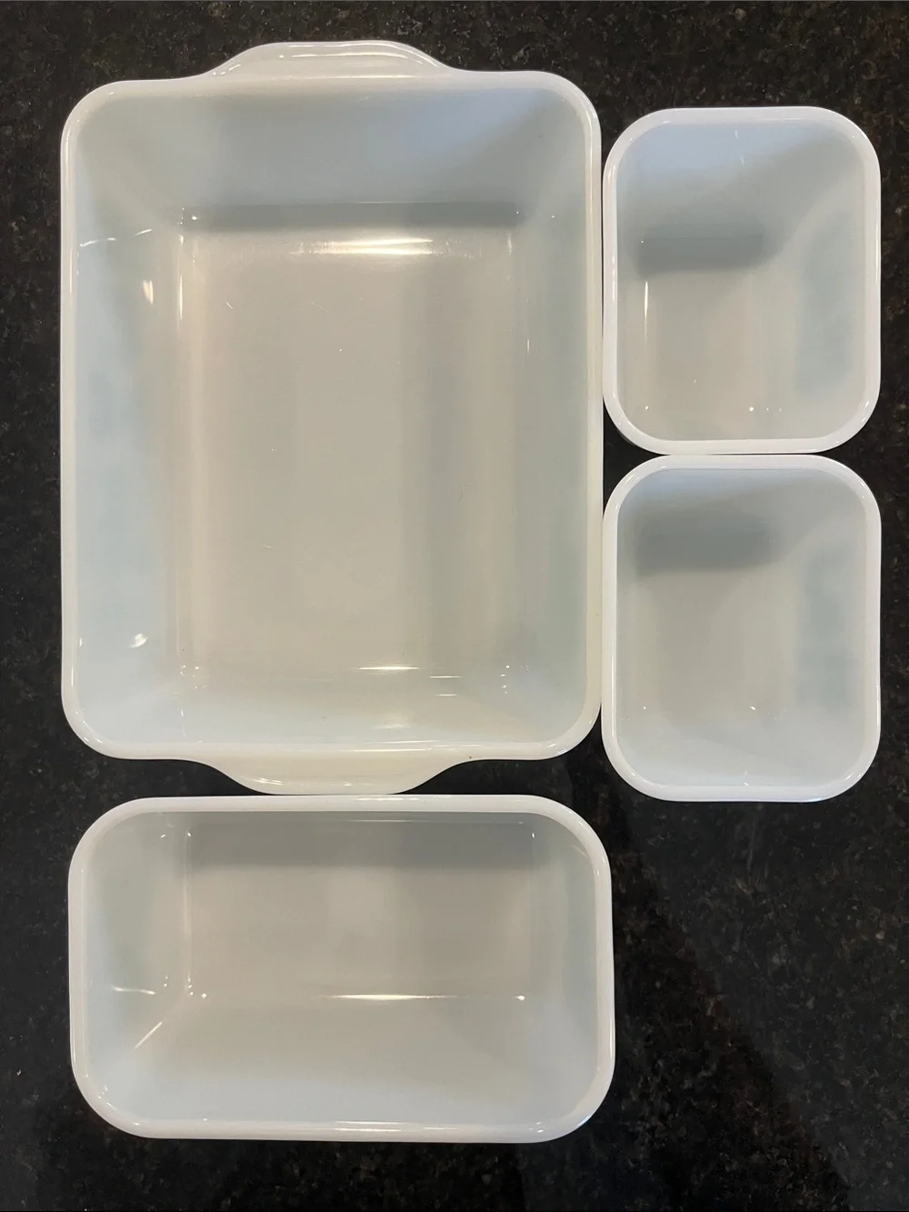 Lot of Pyrex Ovenware